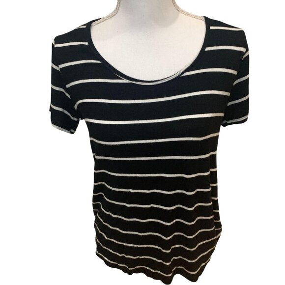 LuLaRoe Classic T Womens Black & White Striped Short Sleeve Top Size S - Picture 1 of 7